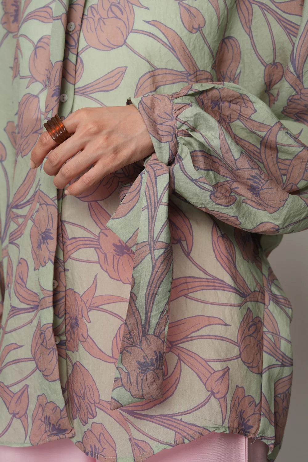 Oversize Kesim Koldan Bağlamalı Çiçek Desenli Gömlek - Valenne Collection