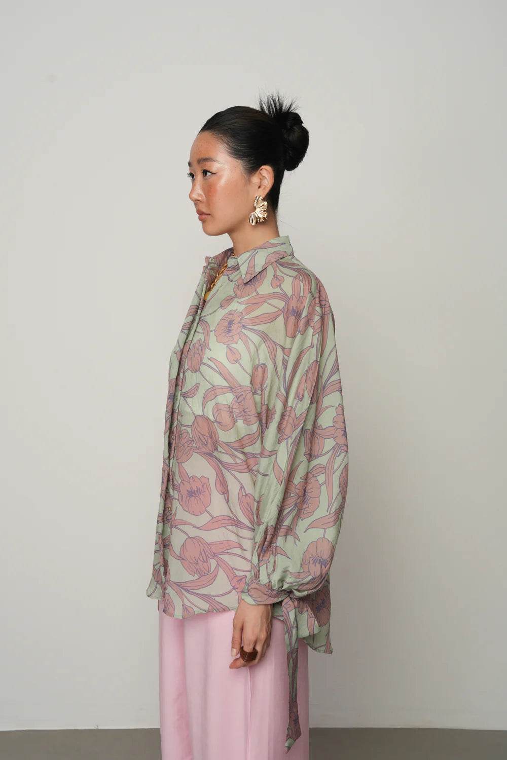 Oversize Kesim Koldan Bağlamalı Çiçek Desenli Gömlek - Valenne Collection