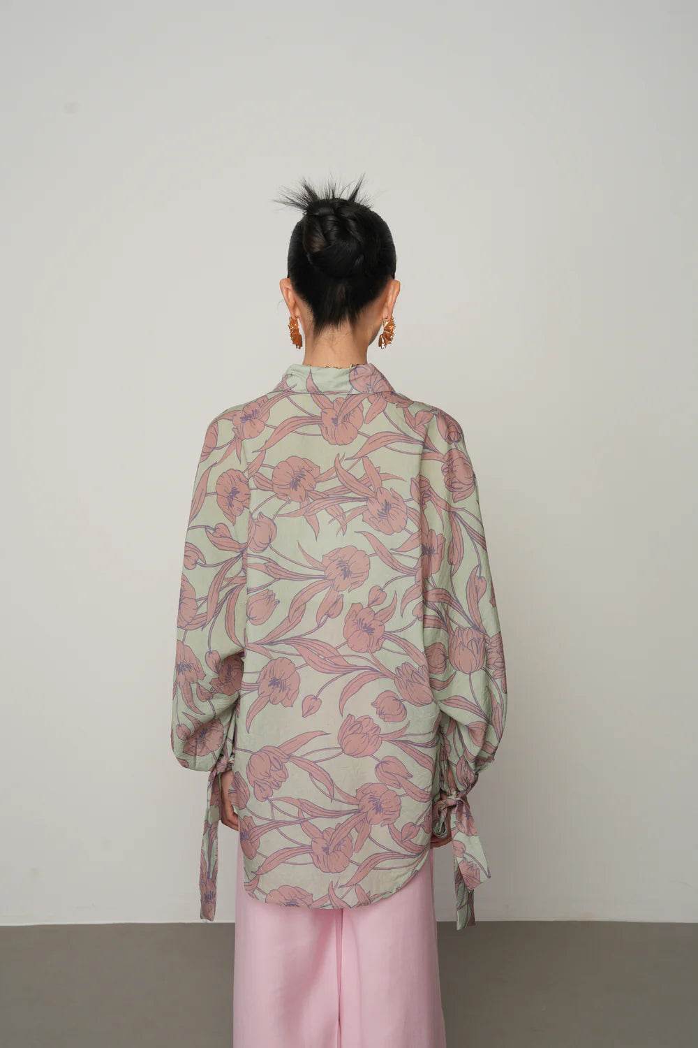 Oversize Kesim Koldan Bağlamalı Çiçek Desenli Gömlek - Valenne Collection